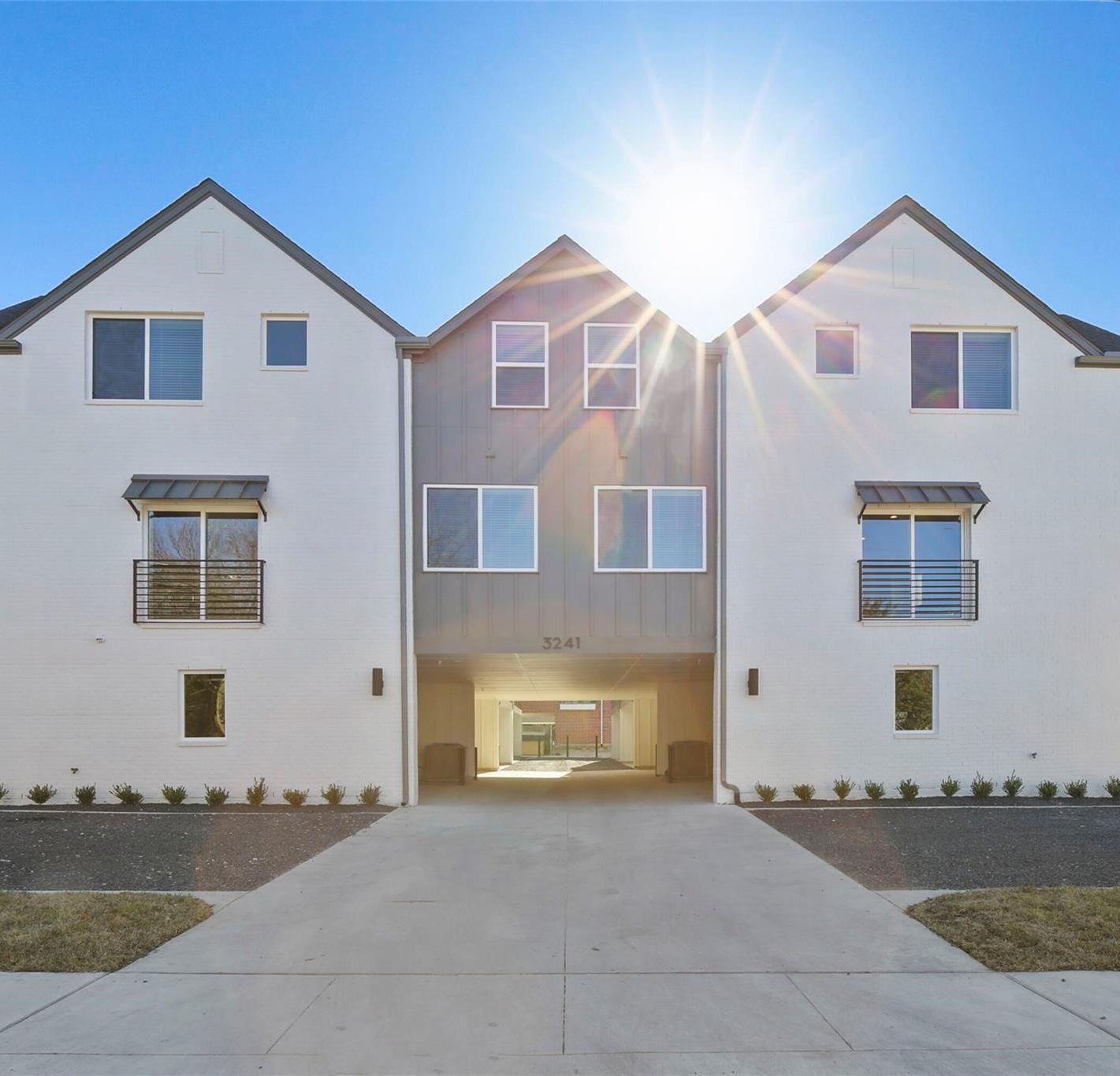 3241 Rosedale Avenue